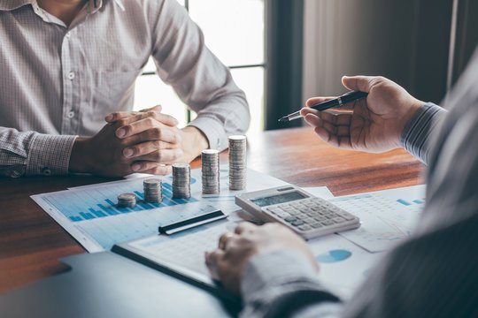 professional money management strategies for reducing debt and improving credit